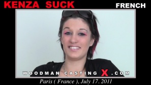 Mira Suck Kenza conseguir su audición porno.  Pierre Woodman mierda Kenza Suck, chica francesa, en este video.
