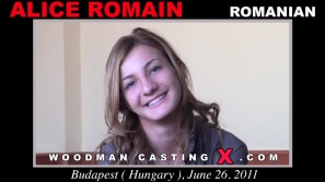 Vea nuestro video casting de Alice Romain.  Erótico reunión beween Pierre Woodman y Romain Alice, una niña rumana.